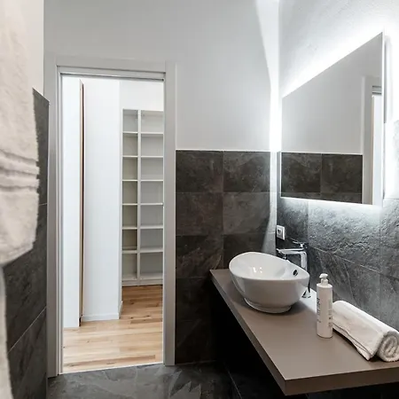 Appartement Friends - By Myhomeincomo